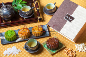 Mooncake 201500690-Edit